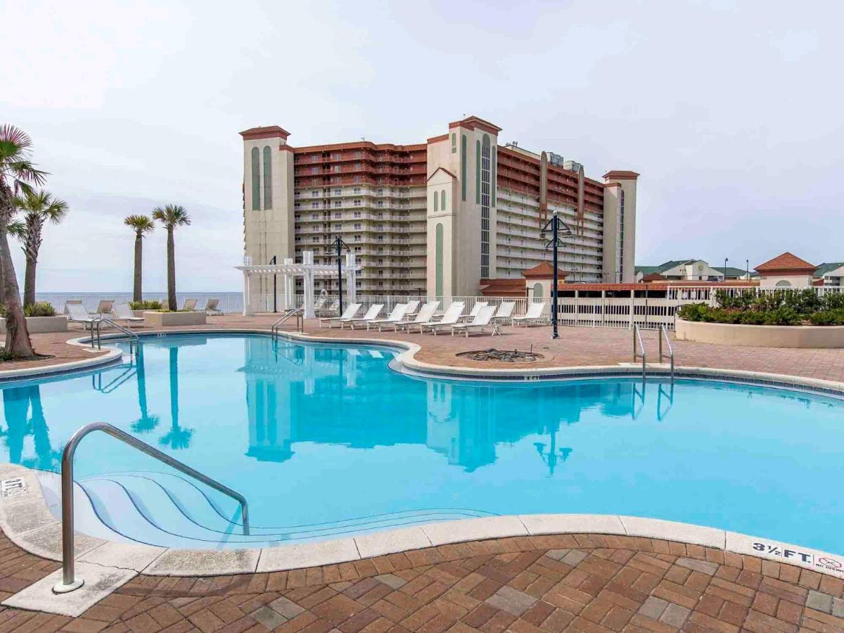 Laketown Wharf 1907 Apartment